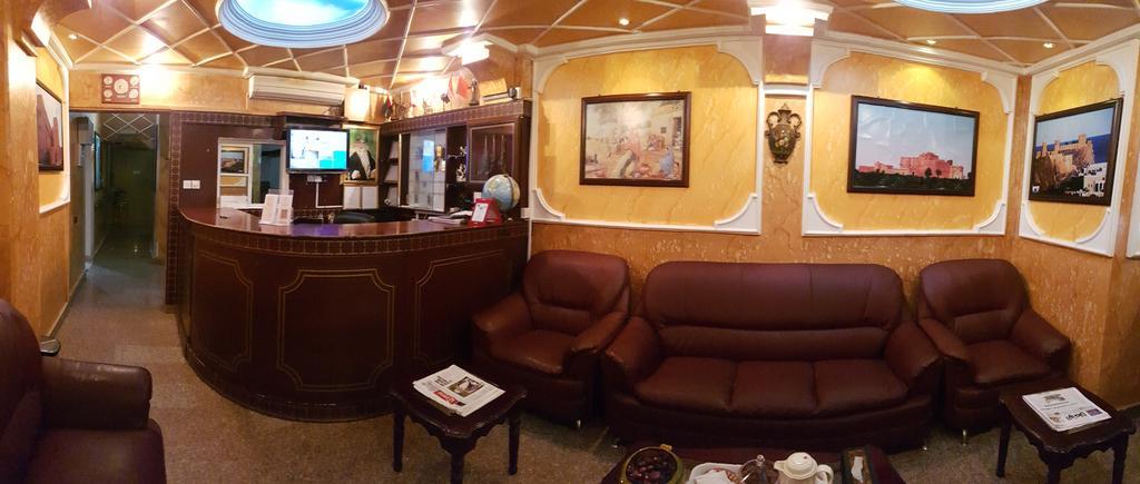 Al Majd Hotel ‘Ibrī Exteriör bild