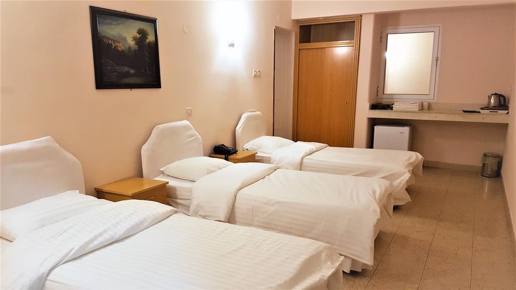 Al Majd Hotel ‘Ibrī Exteriör bild